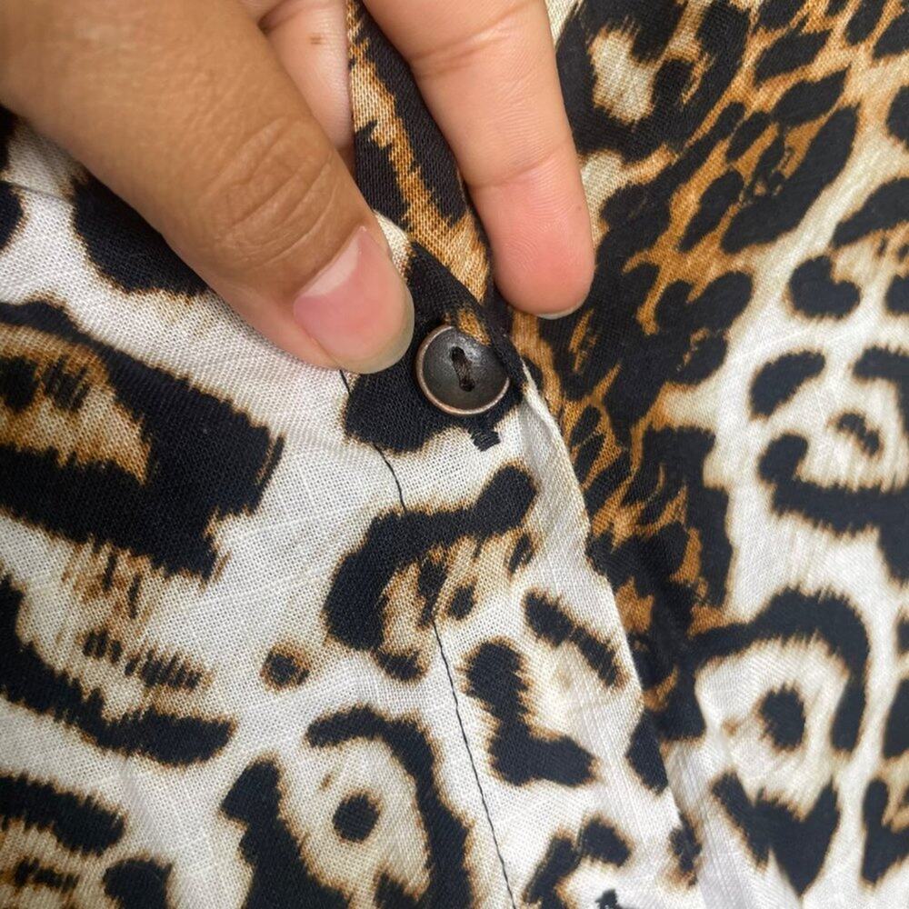 East 5th Womens Top Size XS Animal Print 3/4 Sleeve Button Front Shirt - Picture 10 of 15